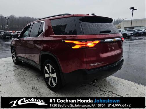 2022 Chevrolet Traverse LT Leather