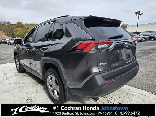 2022 Toyota RAV4 Hybrid XLE