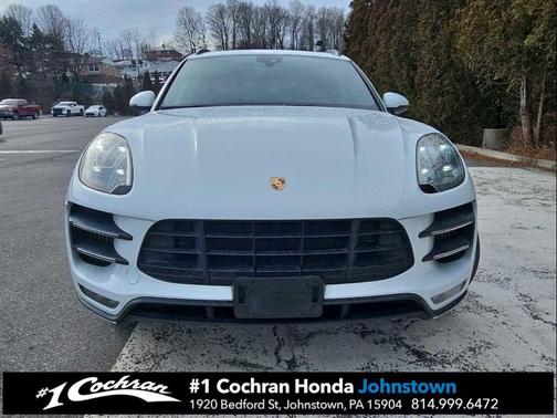 2017 Porsche Macan Turbo