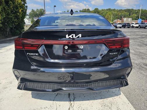 2022 Kia Forte GT-Line