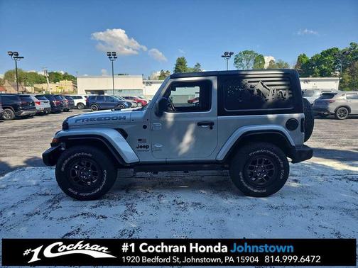 Silver Zynith Clearcoat 2023 Jeep Wrangler 2-Door Freedom 4x4