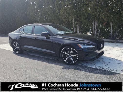 2024 Volvo S60 B5 Core Dark Theme