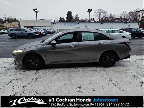 2021 Hyundai ELANTRA SEL