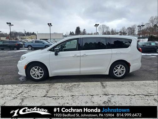 2024 Chrysler Pacifica Touring L