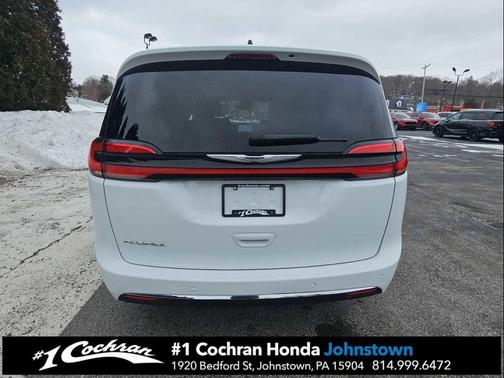 2024 Chrysler Pacifica Touring L