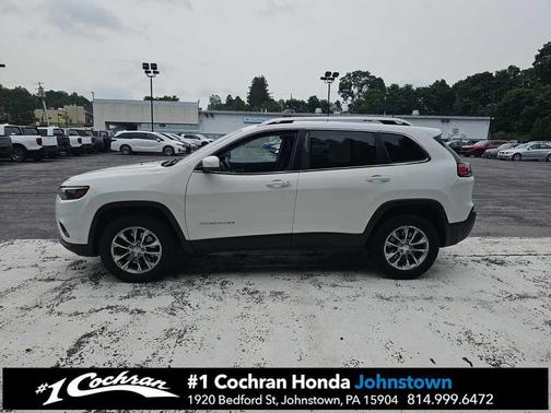 Bright White Clearcoat 2019 Jeep Cherokee Latitude Plus