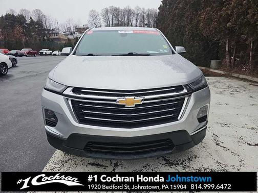 2022 Chevrolet Traverse LT Leather