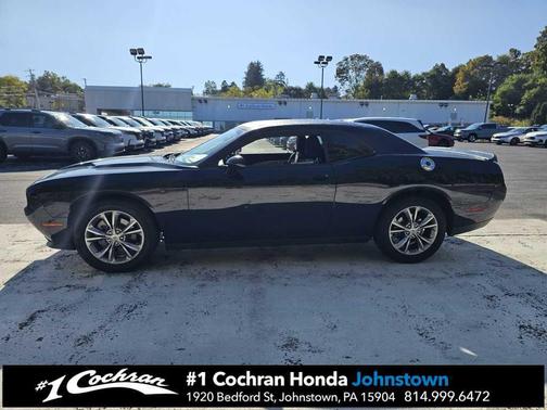 2023 Dodge Challenger SXT