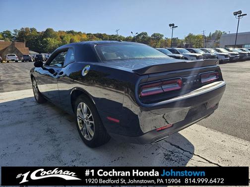 2023 Dodge Challenger SXT