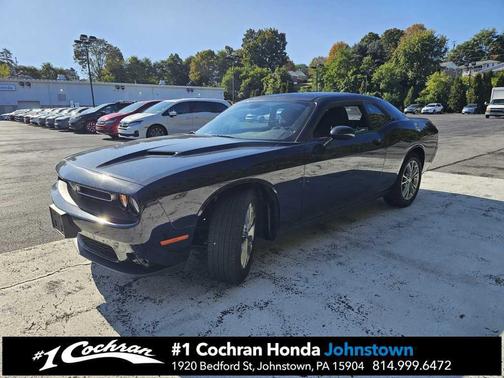 2023 Dodge Challenger SXT