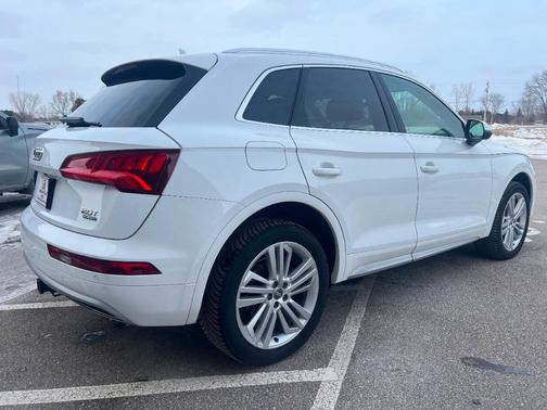 2018 Audi Q5 2.0T quattro Premium Plus AWD 4dr SUV