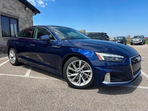 Navarra Blue Metallic 2022 Audi A5 quattro Premium Plus 40 TFSI AWD 4dr Sportback