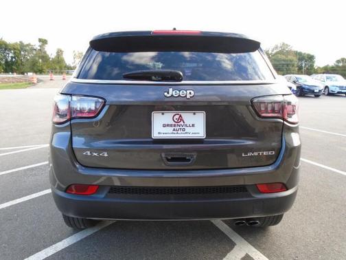 Photo 5 of 24 of 2018 Jeep Compass Limited
