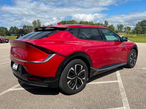 2024 Kia EV6 Wind AWD 4dr Crossover