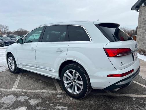 2025 Audi Q7 quattro Premium Plus 55 TFSI AWD 4dr SUV