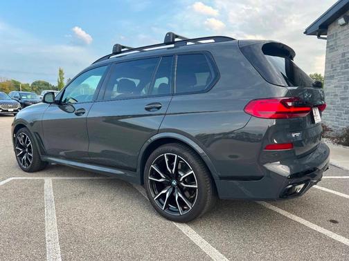 2022 BMW X7 xDrive40i AWD 4dr Sports Activity Vehicle