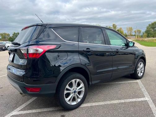 2017 Ford Escape SE AWD 4dr SUV