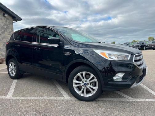 2017 Ford Escape SE AWD 4dr SUV