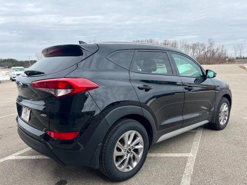 Black Noir Pearl 2018 Hyundai TUCSON SEL Plus AWD 4dr SUV