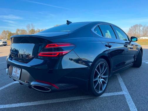 2025 Genesis G70 2.5T Standard AWD 4dr Sedan