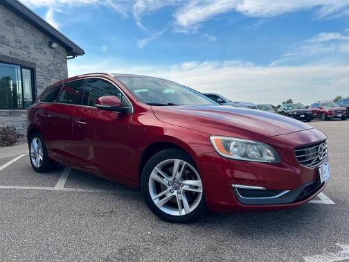 2015 Volvo V60 T5 Premier Plus AWD 4dr Wagon