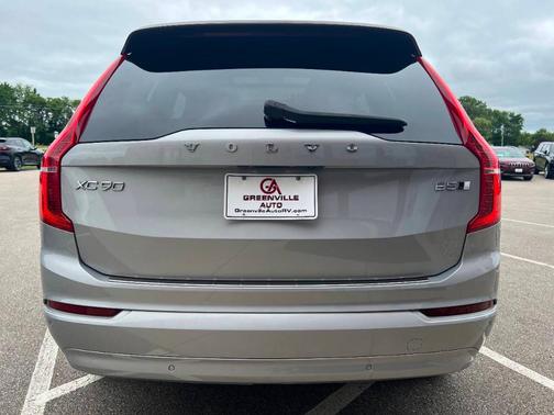 2023 Volvo XC90 B5 Core AWD 4dr SUV