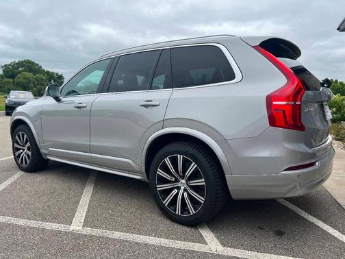 2023 Volvo XC90 B5 Core AWD 4dr SUV
