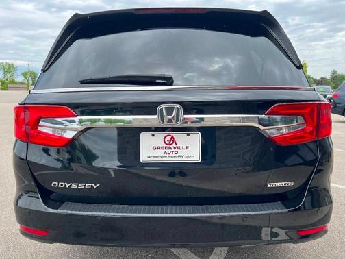 2018 Honda Odyssey Touring 4dr Mini Van