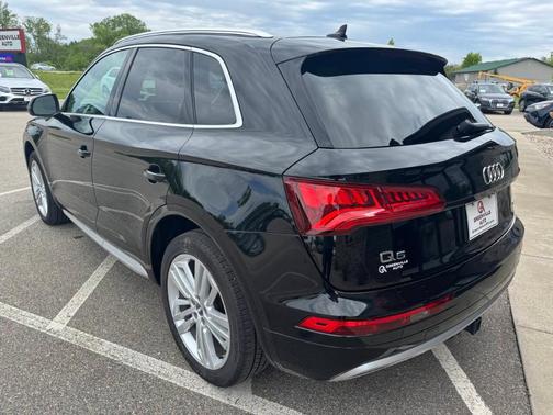2019 Audi Q5 quattro Premium Plus 45 TFSI AWD 4dr SUV