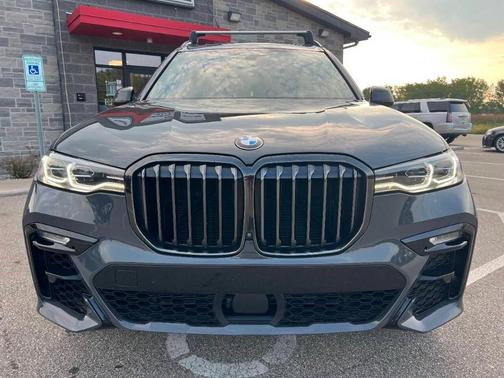 2022 BMW X7 xDrive40i AWD 4dr Sports Activity Vehicle