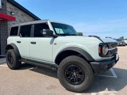 2022 Ford Bronco Wildtrak Advanced 4x4 4dr SUV