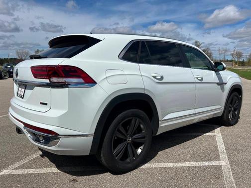Pure White 2022 Volkswagen Atlas Cross Sport V6 SEL R Line 4Motion AWD 4dr SUV