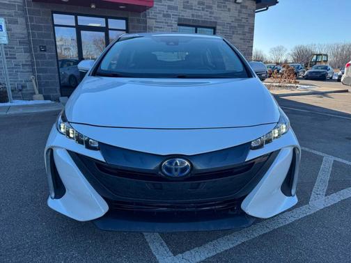 2018 Toyota Prius Prime Plus 4dr Hatchback
