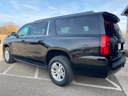 Black 2020 Chevrolet Suburban LT 4x4 4dr SUV