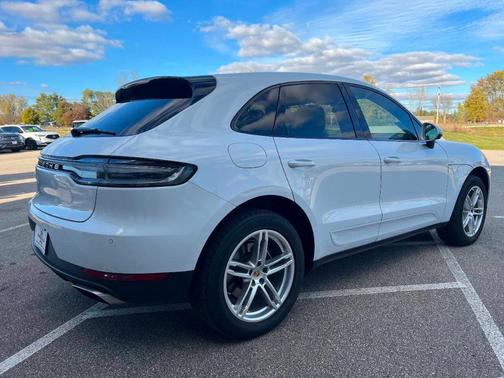 2021 Porsche Macan Base AWD 4dr SUV