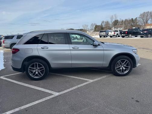 2016 Mercedes-Benz GLC-Class GLC 300 4MATIC AWD 4dr SUV