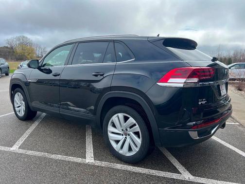 2023 Volkswagen Atlas Cross Sport V6 SE 4Motion AWD 4dr SUV w/Technology