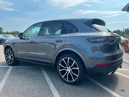 2019 Porsche Cayenne Base AWD 4dr SUV