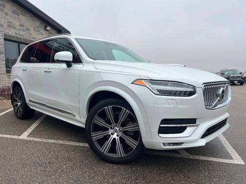 2021 Volvo XC90 T6 Inscription 6 Passenger AWD 4dr SUV