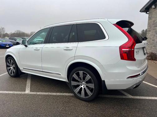 2021 Volvo XC90 T6 Inscription 6 Passenger AWD 4dr SUV