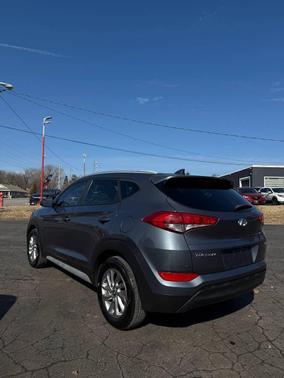2018 Hyundai TUCSON SEL