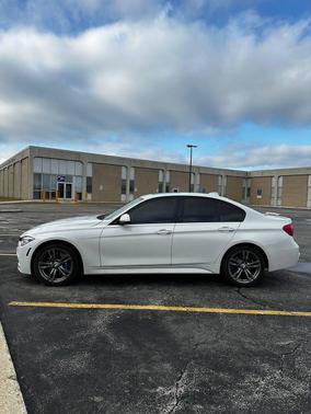 2017 BMW 330 i xDrive