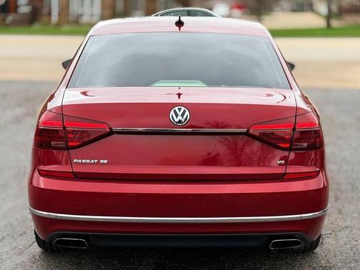 Fortana Red 2017 Volkswagen Passat V6 SE w/Technology