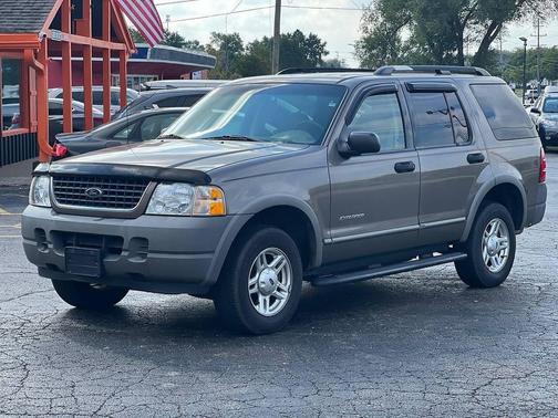 2002 Ford Explorer XLS