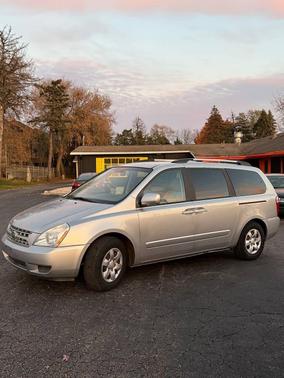 2009 Kia Sedona LX