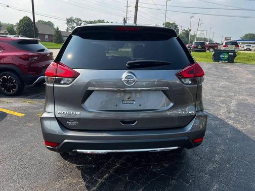 2018 Nissan Rogue SL