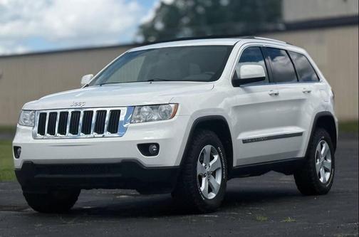 Stone White Clearcoat 2012 Jeep Grand Cherokee Laredo