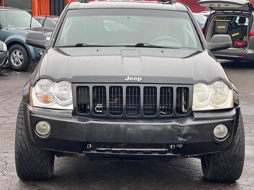 2005 Jeep Grand Cherokee Laredo