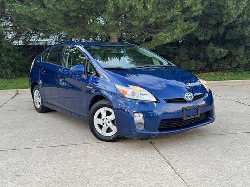 Blue Ribbon Metallic 2010 Toyota Prius III