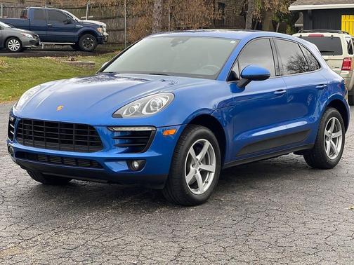 2017 Porsche Macan Base AWD 4dr SUV
